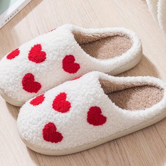 Shoes - Warm & Cozy Plush Heart Slippers